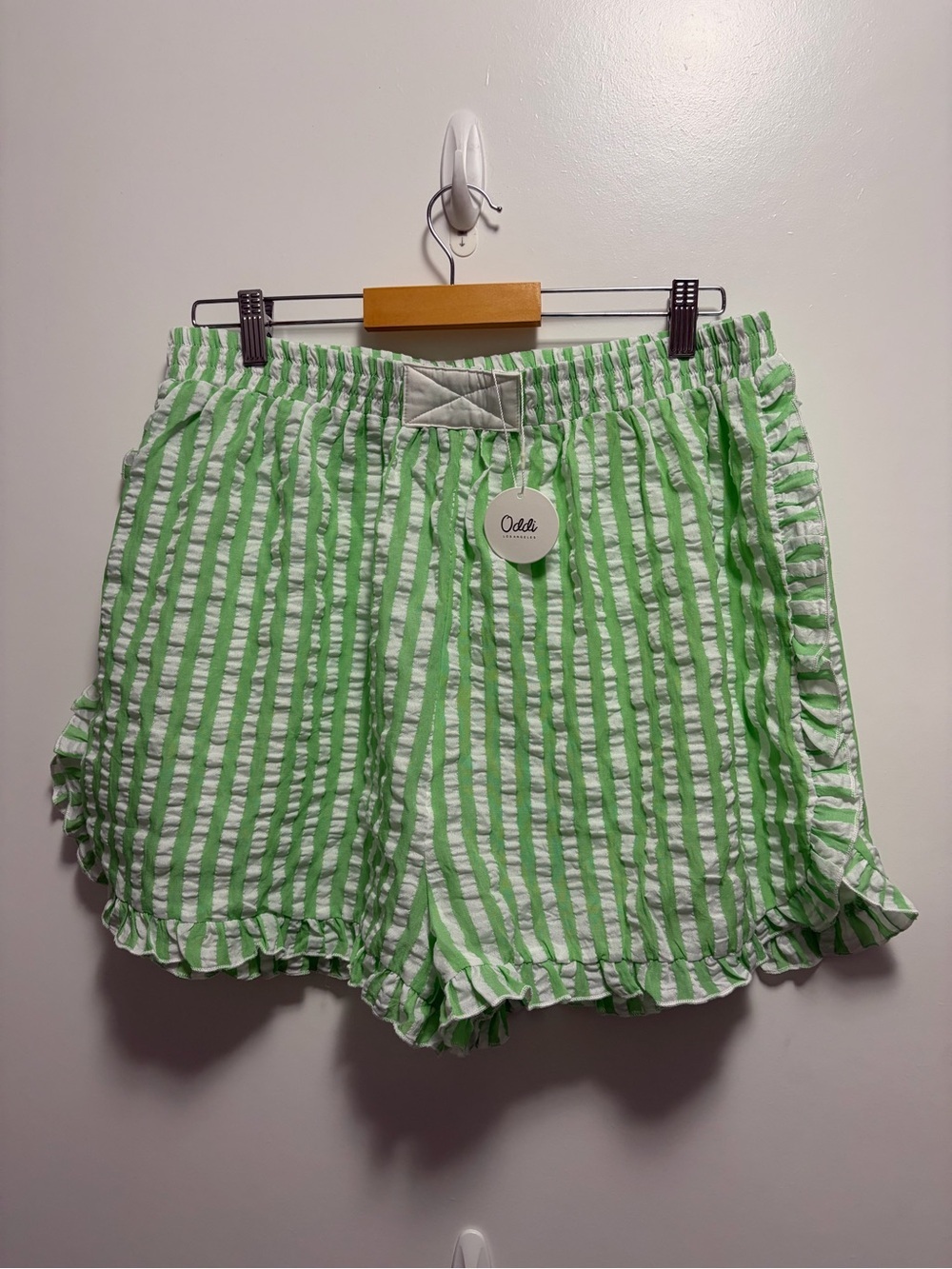 NWT Oddi Los Angeles Green and White Stripe Frilled Shorts Women’s Size 2X